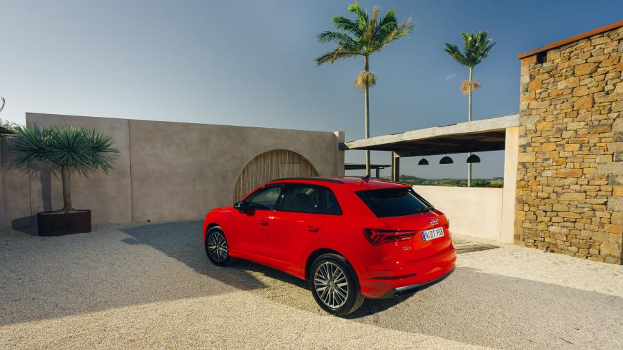  Audi Q3 35 TFSI Launch Edition 2019 года  (AU) (фото 4 из 32)